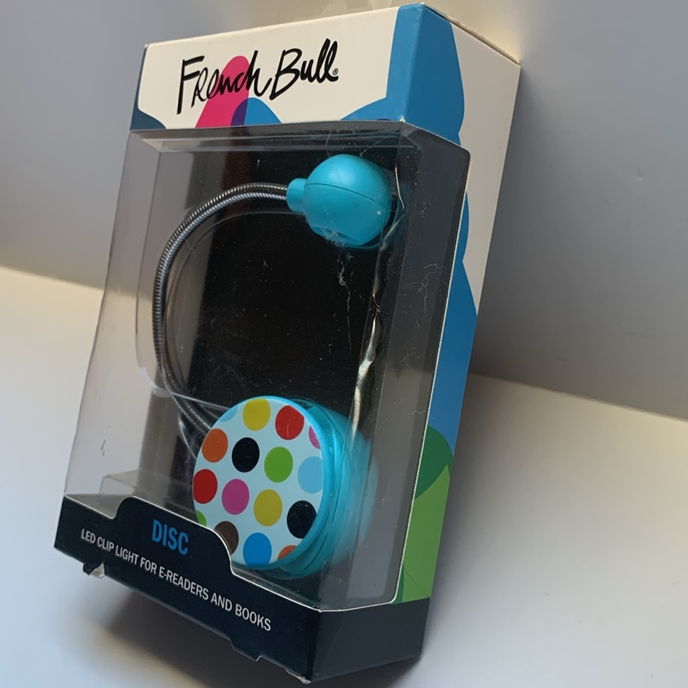 French Bull Disc LED Clip Light for Books and Ereaders - Picture 6 of 10